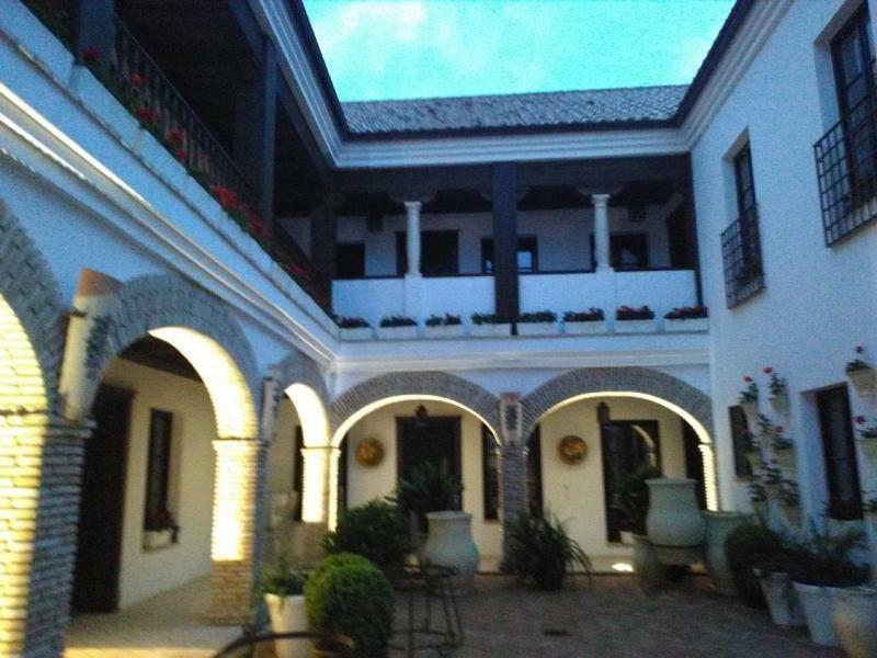 Suites La Posada De Pilar 코르도바 외부 사진